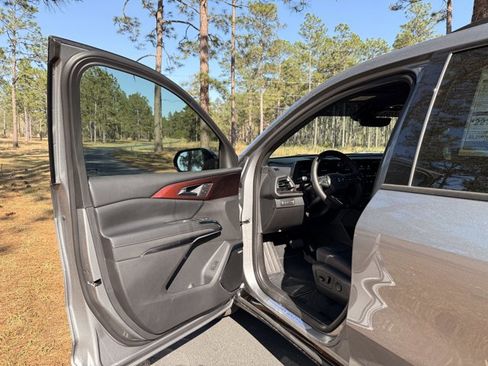 New 2026 Chevrolet Traverse RS image 14