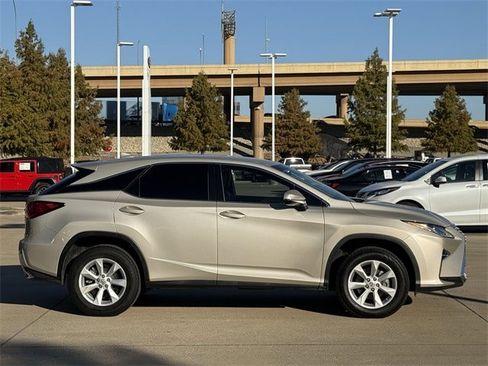 Used 2017 Lexus RX 350 FWD image 3