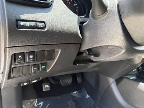 Used 2022 Nissan Rogue Sport S FWD image 16