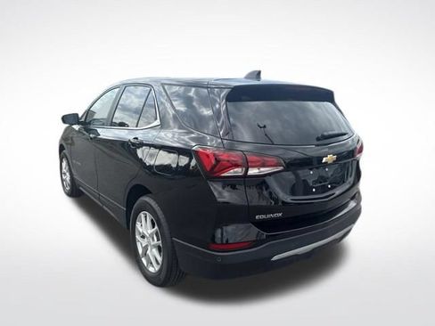 Used 2024 Chevrolet Equinox LT FWD image 3
