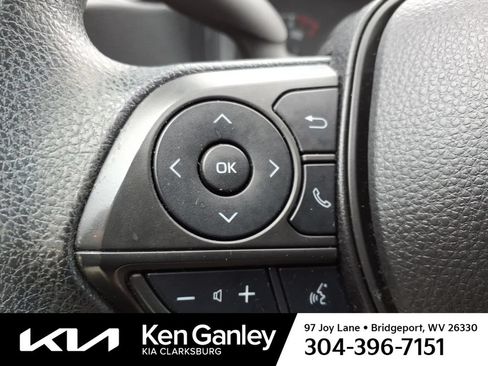 Used 2022 Toyota Corolla LE FWD image 17
