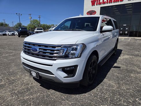 Used 2021 Ford Expedition Max XLT image 3