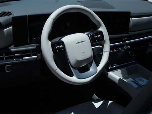 New 2026 Hyundai Santa Fe SE image 8