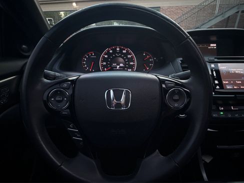 Used 2016 Honda Accord EX-L image 30