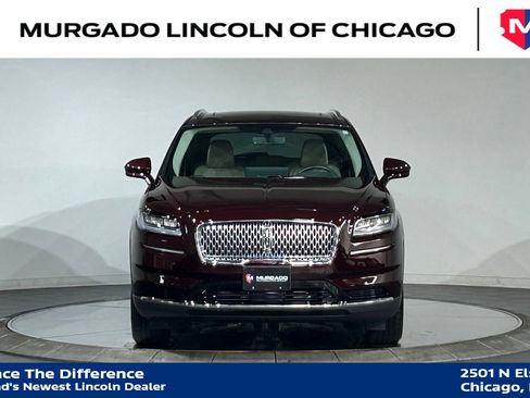 Used 2023 Lincoln Nautilus Reserve AWD/4WD image 3