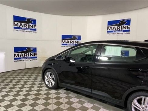 Used 2022 Chevrolet Bolt LT image 8