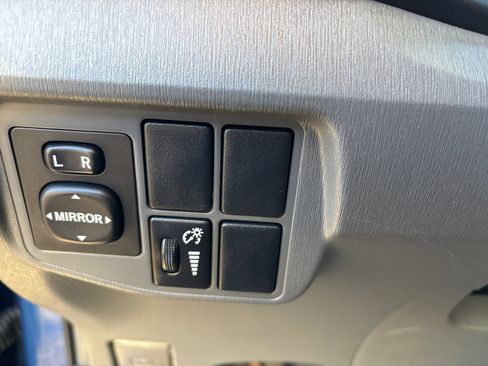 Used 2011 Toyota Prius Three w/ Navigation Pkg image 18