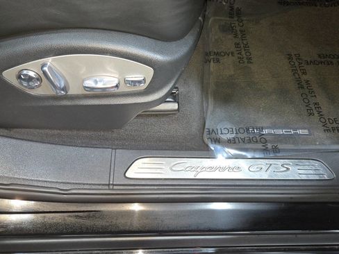 Used 2013 Porsche Cayenne GTS image 51