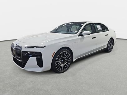 Certified 2025 BMW 750e xDrive