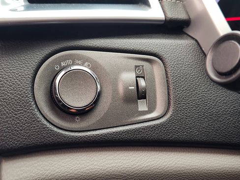 Used 2010 Cadillac SRX Luxury image 29