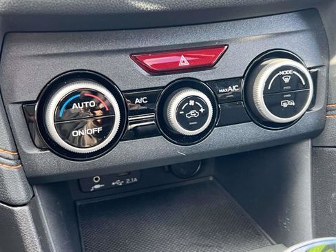 Used 2022 Subaru Crosstrek 2.5i Limited w/ Moonroof Package 1 image 16