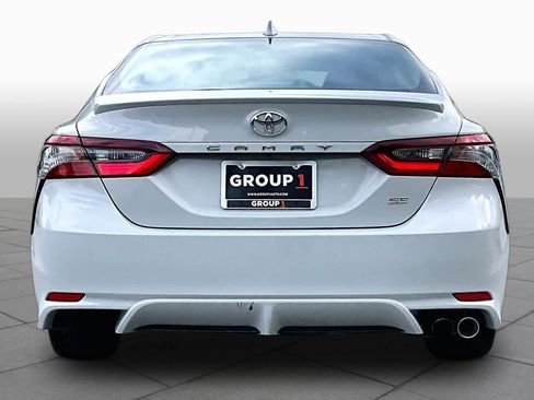 Used 2024 Toyota Camry SE FWD image 5