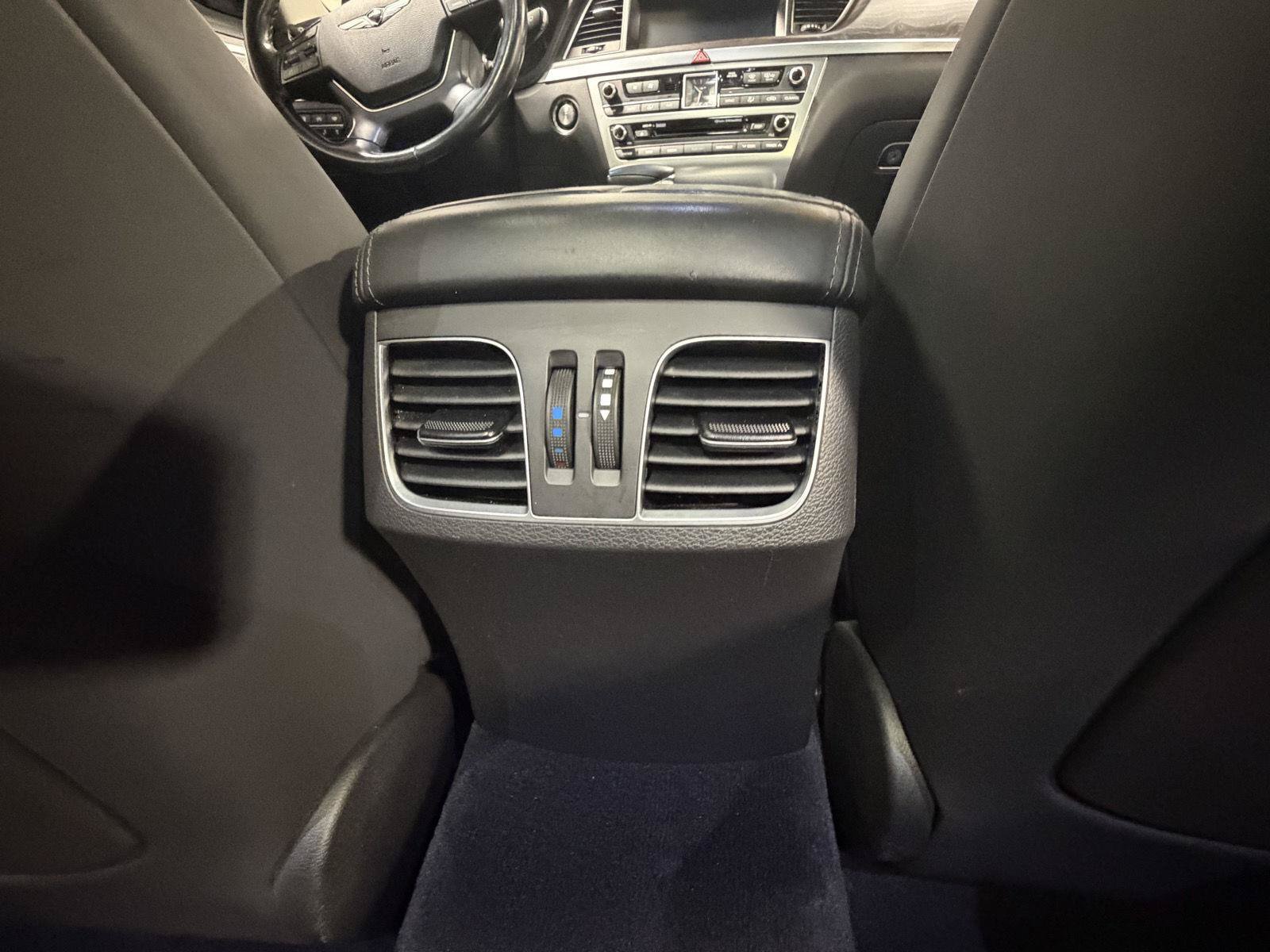 Used 2019 Genesis G80 3.8 w/ Ultimate Package 03 AWD/4WD image 12