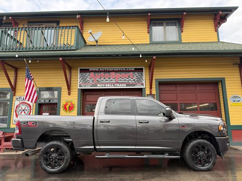 Used 2024 RAM 2500 Big Horn w/ Night Edition image 2