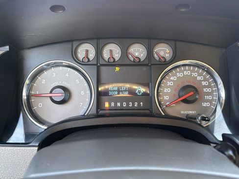 Used 2010 Ford F150 XLT image 11