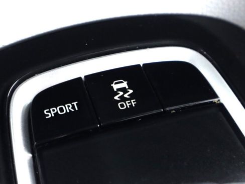 Used 2020 Toyota Corolla SE w/ SE Preferred Package image 24