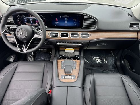 New 2025 Mercedes-Benz GLE 580 GLE 580 image 4