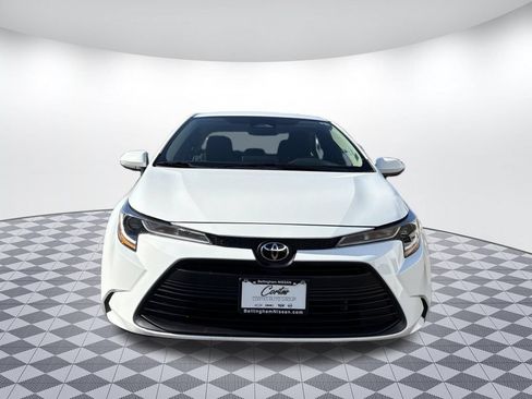 Used 2023 Toyota Corolla LE FWD image 2