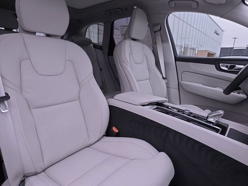 New 2026 Volvo XC60 B5 Ultra w/ Protection Package Premier AWD/4WD image 10