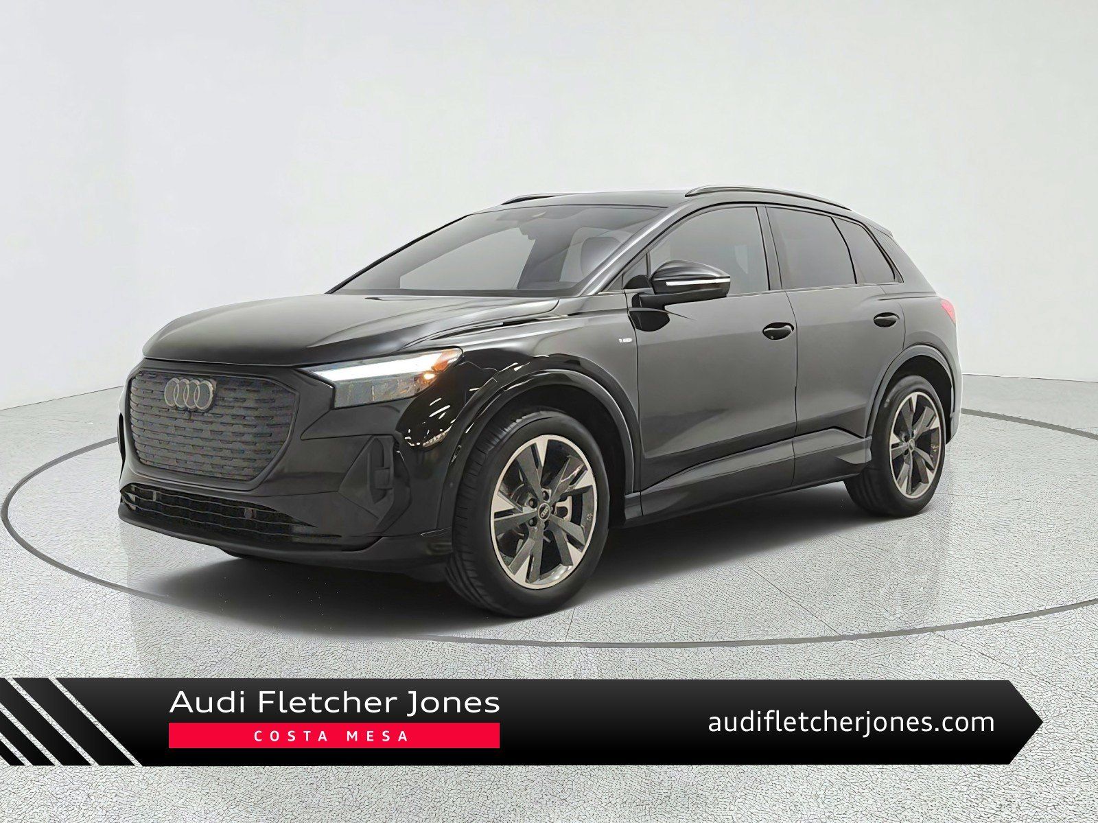 Used 2024 Audi Q4 e-tron Premium Plus w/ Premium Plus AWD/4WD image 1