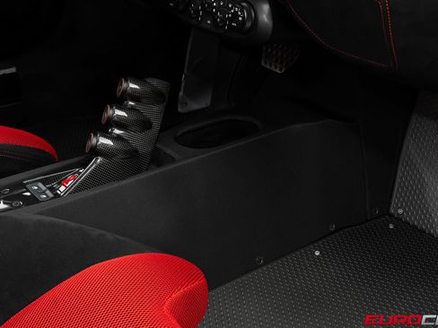 Used 2015 Ferrari 458 Speciale Coupe RWD image 42