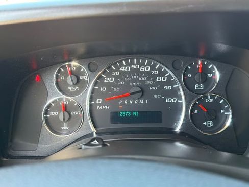Used 2024 GMC Savana 2500 w/ Driver Convenience Package RWD image 25