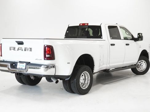 New 2026 RAM 3500 Tradesman AWD/4WD image 29