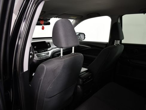 Certified 2025 Honda Ridgeline Sport image 48