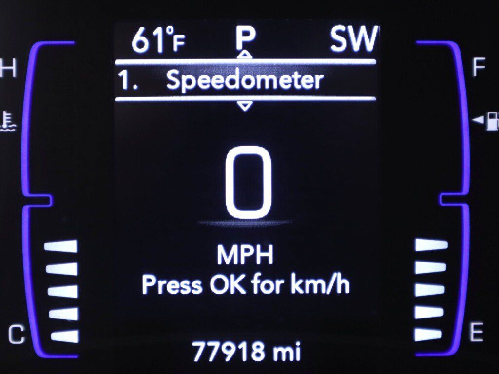 Used 2021 Chrysler Voyager LX w/ Cold Weather Group FWD image 14