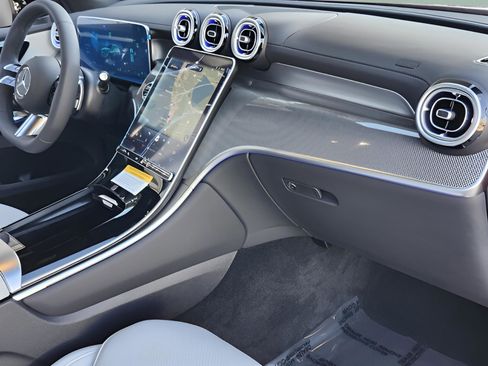 New 2026 Mercedes-Benz GLC 300 image 10