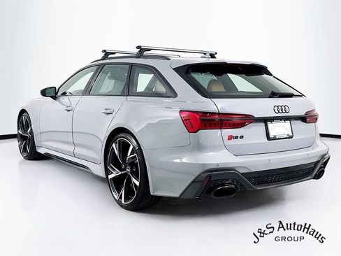 Used 2022 Audi RS 6 w/ Carbon Optic Package AWD/4WD image 5