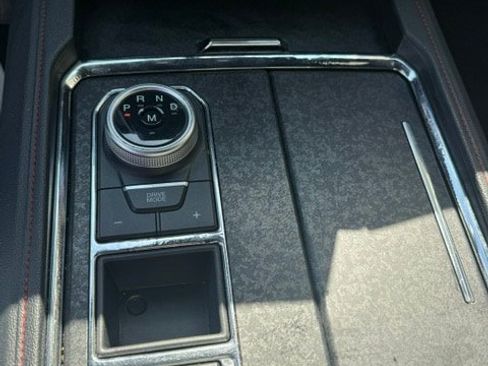 Used 2023 Ford Expedition Limited RWD image 16