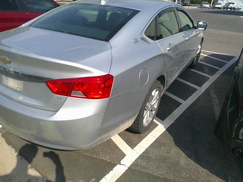 Used 2016 Chevrolet Impala LT w/ Convenience Package image 6