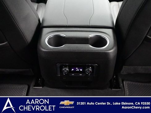 New 2026 Chevrolet Suburban LT w/ Comfort Package AWD/4WD image 36