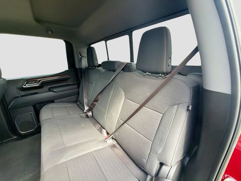 Used 2024 Chevrolet Silverado 1500 LT Trail Boss w/ Convenience Package II AWD/4WD image 25