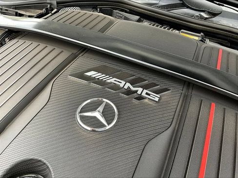 Used 2025 Mercedes-Benz E 53 AMG e 4MATIC Sedan image 30