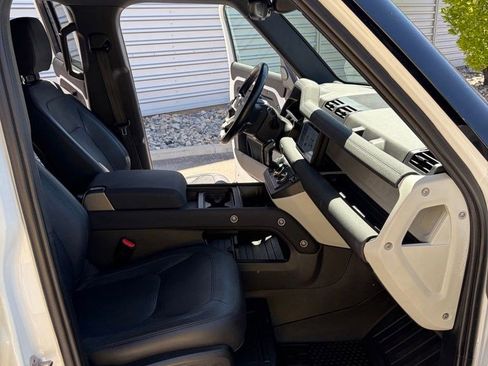 Used 2023 Land Rover Defender 110 S AWD/4WD image 20