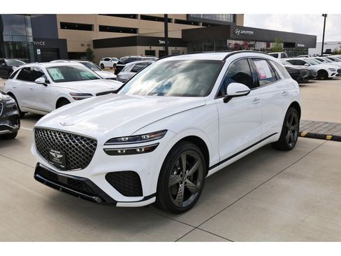 Used 2025 Genesis GV70 2.5T Sport Prestige w/ Sport Prestige Package image 3