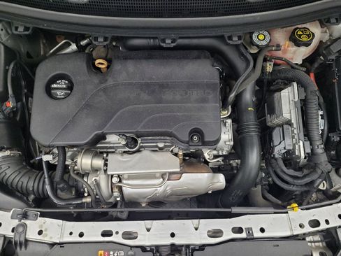 Used 2018 Chevrolet Cruze LS FWD image 30