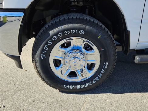 New 2026 RAM 2500 Tradesman AWD/4WD image 9
