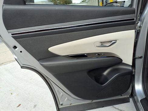 Used 2024 Hyundai Tucson Limited image 17