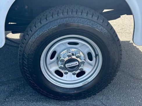Used 2017 Ford F350 XL AWD/4WD image 9