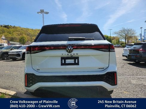 New 2026 Volkswagen Tiguan SE R-Line AWD/4WD image 29