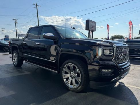 Used 2017 GMC Sierra 1500 Denali w/ Denali Ultimate Package AWD/4WD image 6