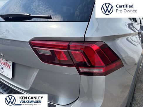 Used 2023 Volkswagen Tiguan SE R-Line FWD image 5