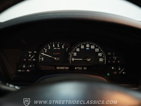 Used 2006 Cadillac XLR V image 39