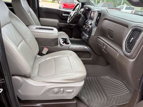 Used 2020 Chevrolet Silverado 1500 LTZ w/ LTZ Plus Package AWD/4WD image 18