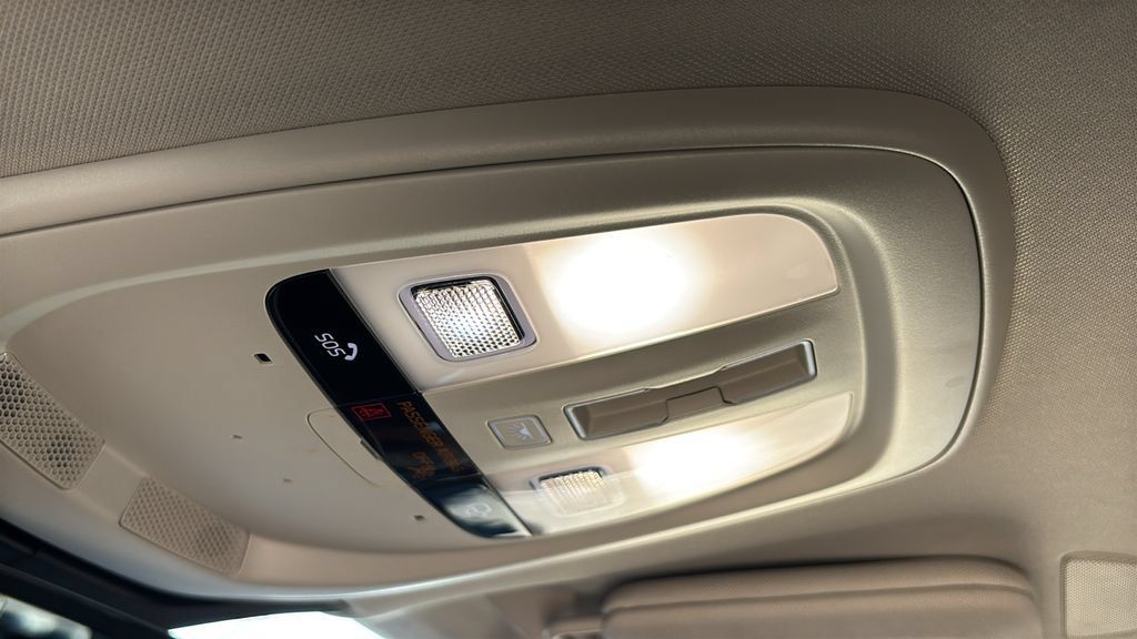 Certified 2023 Volvo XC90 T8 Plus w/ Protection Package Premier AWD/4WD image 24