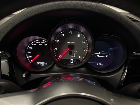 Used 2020 Porsche Macan S image 35