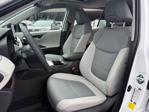 New 2025 Toyota RAV4 Limited image 8